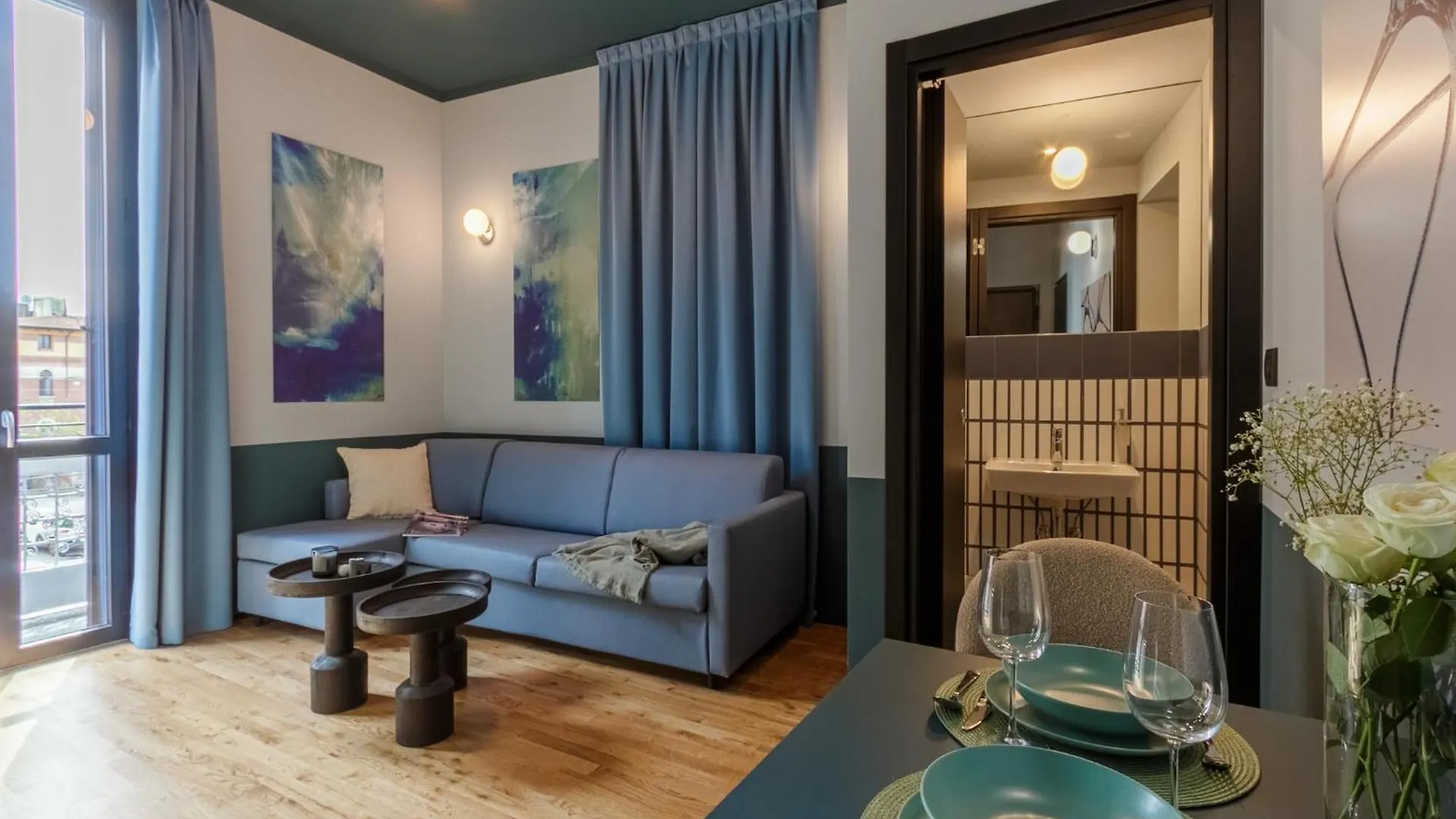 Quantum 5 Electron Apartment Milan
